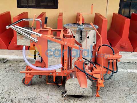 Mesin Marka Jalan Semi Otomatis